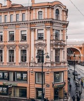 Угол Невского и Большой Морской